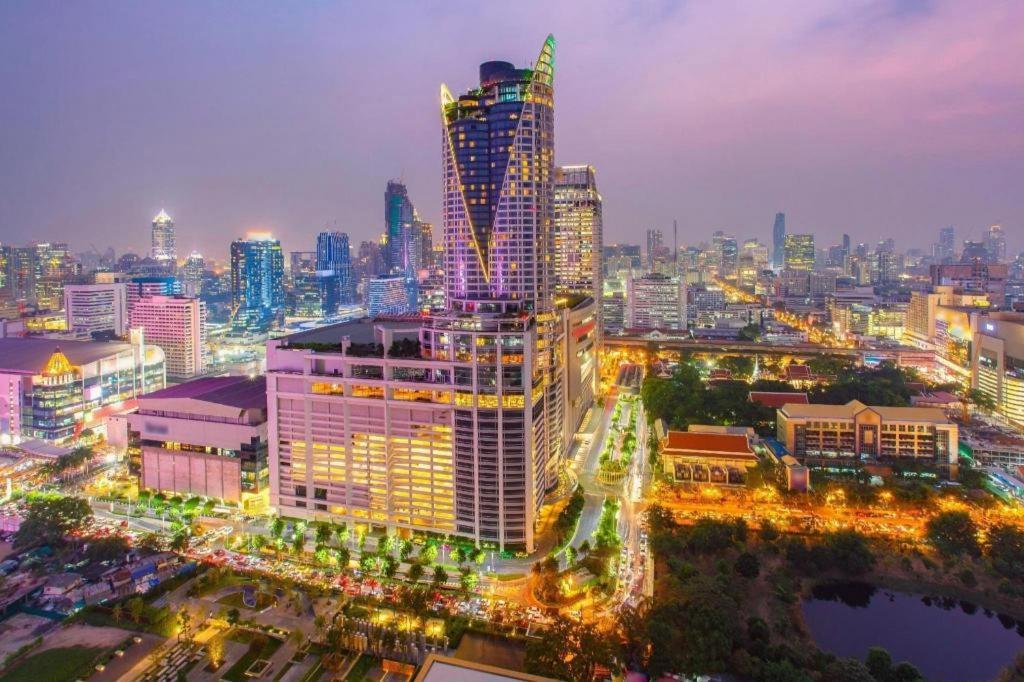 Ban Thungdang Housetel Bangkok Hotel Exterior photo