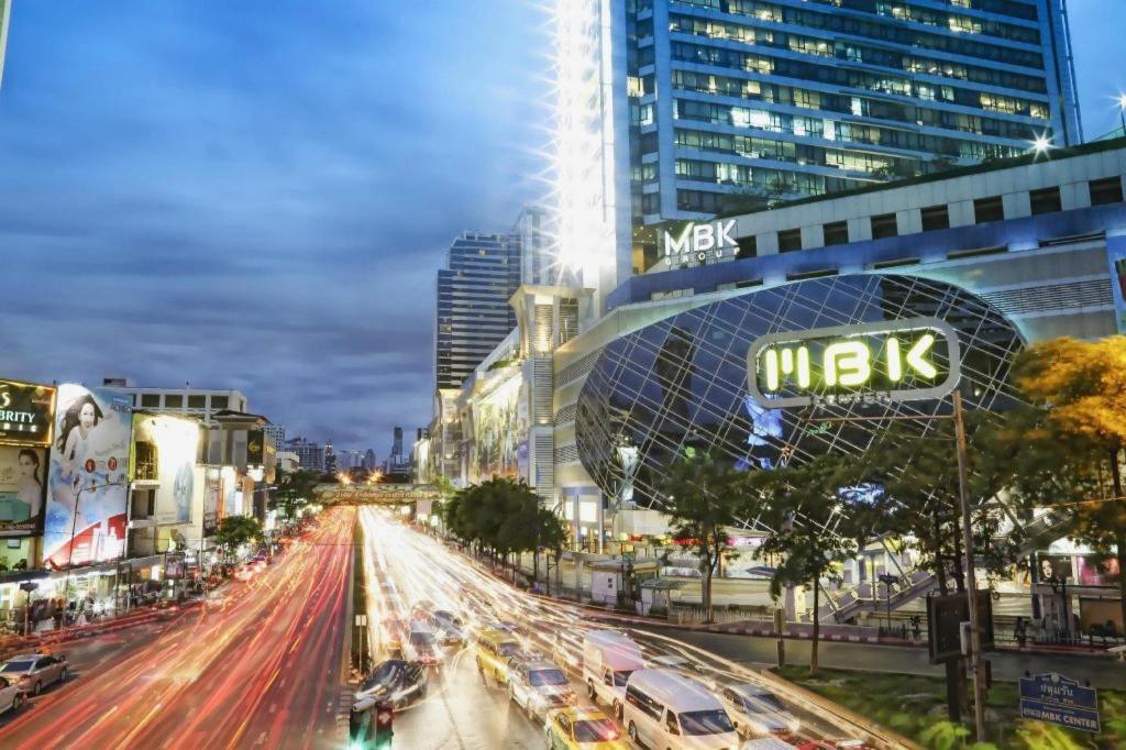 Ban Thungdang Housetel Bangkok Hotel Exterior photo